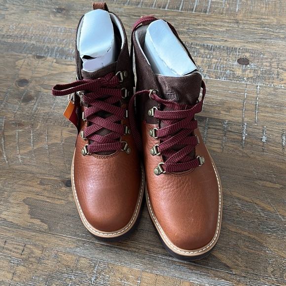 NEW! Kodiak Boots - Picture 2 of 10